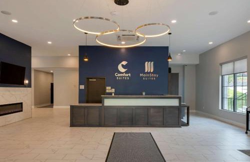 Walnut Hills Hotel | MainStay Suites Cincinnati University - Uptown