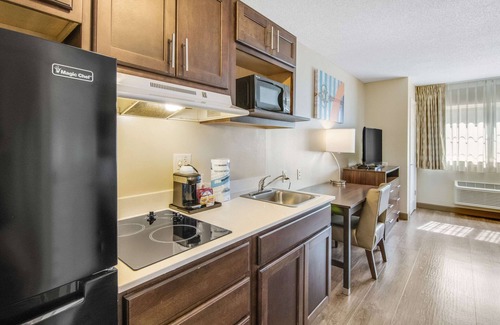 Columbus Hotel | MainStay Suites Columbus near Fort Benning