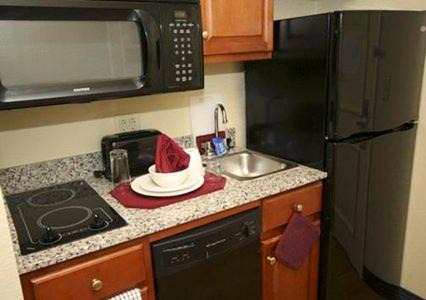 Dover Hotel | Mainstay Suites Dover