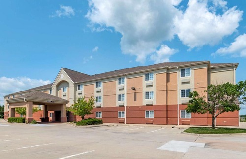 Emporia Hotel | MainStay Suites Emporia