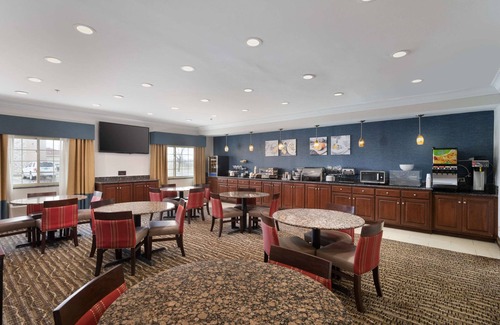 Joliet Hotel | MainStay Suites Joliet I-55