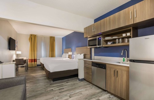 Joliet Hotel | MainStay Suites Joliet I-80