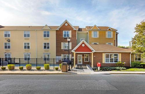 Mount Laurel Hotel | MainStay Suites Mt Laurel - Philadelphia