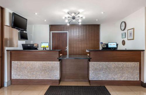 Springfield Hotel | MainStay Suites Springfield IL