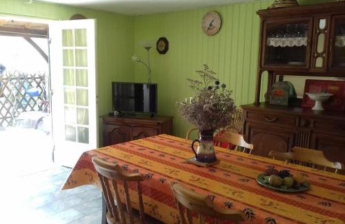 Saint-Avit-Saint-Nazaire House | Maison à la campagne