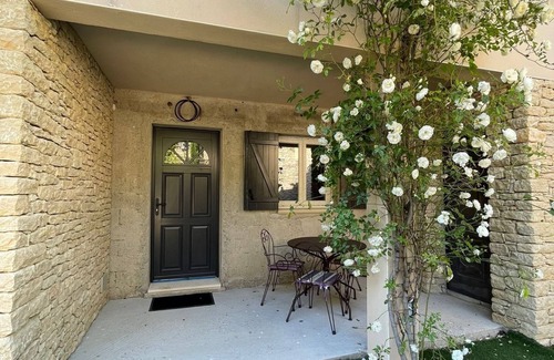 Apt Apartment | Maison à la Hauteur d un Beau Village