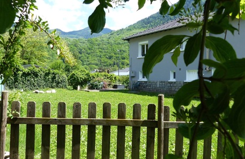 Auzat House | Maison à la Montagne Avec la vue sur le Montcalm Avec son Jardin Clôturé
