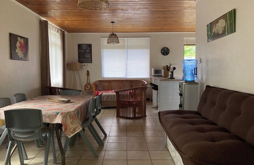 Pueu House | Maison à la Presquîle à 5 Minutes de la Plage
