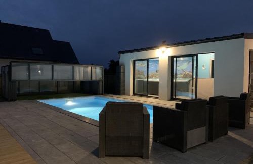 Le Tour-du-Parc Villa | Maison 10 pers en bord de mer avec piscine chauffée toute l'année, spa et hamman