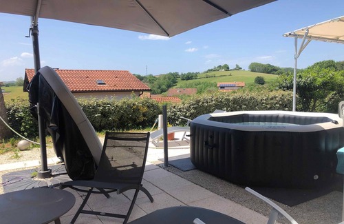 Saint-Pee-sur-Nivelle House | Maison 150 M2 de Plein Pied, Quartier Lac de St-pée sur Nivelle