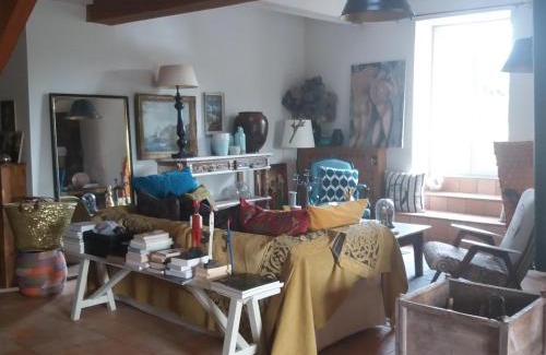 Razac-sur-l'Isle House | Maison 18eme siècle