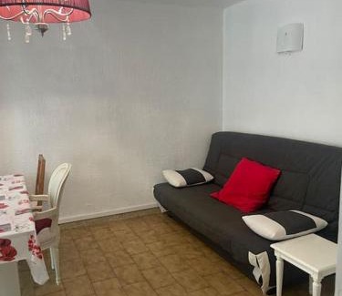 Peymeinade Villa | Maison 2 P- Peymeinade lotissement avec Piscine