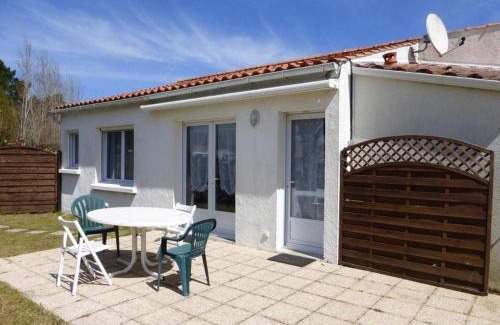 Saint-Hilaire-de-Riez House | Maison 3 pièces avec mezzanine, 6 couchages, à 5 km de la plage - calme et tout confort, parking inclus - FR-1-224-402
