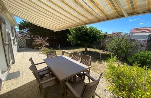 Bretignolles-sur-Mer House | *Maison 3 pièces avec jardin à 350m du bord de mer - Wifi, terrasse, parking* - FR-1-231-220