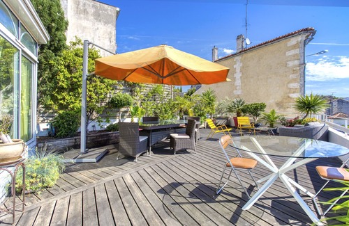 Angouleme House | Maison 350 m Centre, Chambres Calmes, Spacieuses