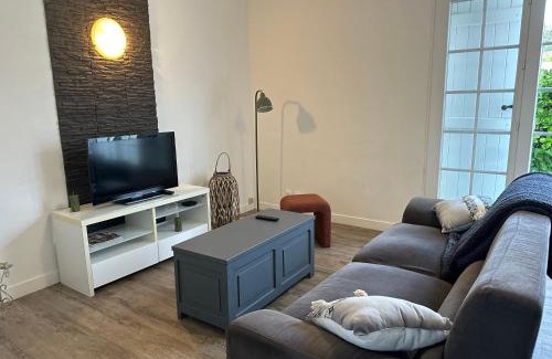 Mont-de-Marsan House | Maison 4 chambres avec jardin