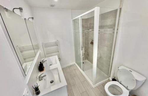 Ocquerre Apartment | Maison 5 chambres