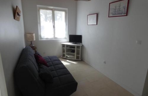 Notre-Dame-de-Monts House | Maison 5 pers à Notre-Dame-de-Monts, à 150m des plages, avec jardin et parking - FR-1-540-269