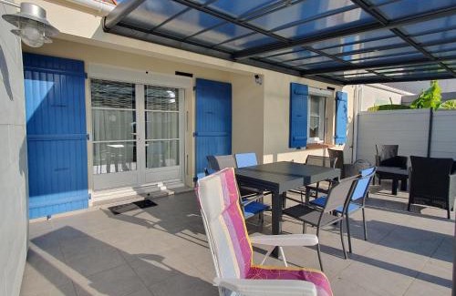 LʼAiguillon-sur-Mer House | "Maison 5 personnes près du Port et du centre, proche plage, jardin et terrasse, L'Aiguillon-sur-Mer" - FR-1-476-84