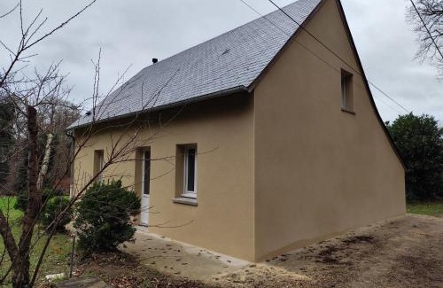 La Fontaine-Saint-Martin House | Maison au cœur de la foret