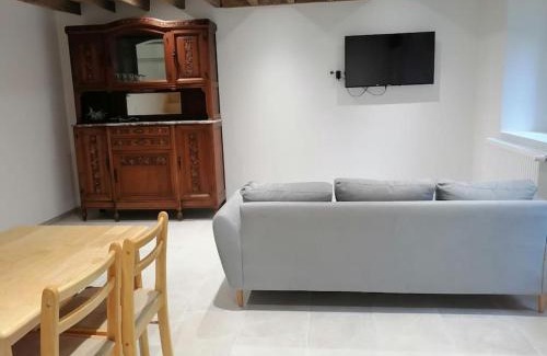 La Fontaine-Saint-Martin House | Maison au cœur de la foret