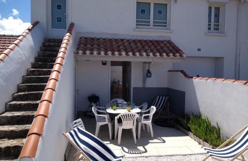 La Gueriniere House | Maison agréable proche plage et bourg, 6 couchages, terrasse et équipements complets, La Guérinière - FR-1-224B-42