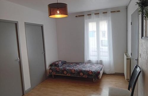 Saint-Denis-de-Pile House | Maison au bord de l'eau et au calme pour les vacances