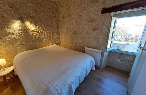 Larressingle House | Maison au Cœur d un Village