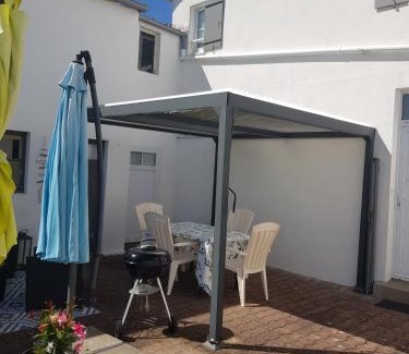 Le Croisic House | Maison au calme, proche centre et mer, jardin clos