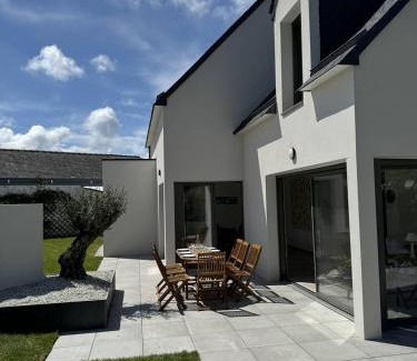 Quiberon Villa | Maison au calme, proche plage, wifi, jardin clos