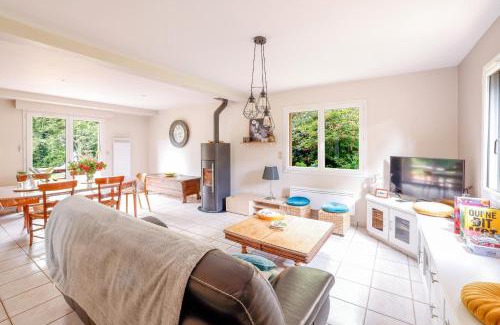 Le Faouet House | Maison au milieu d'un parc arboré