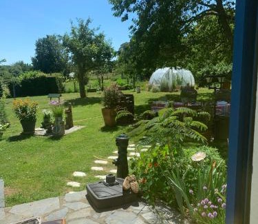 Quevert House | maison aux volets bleus