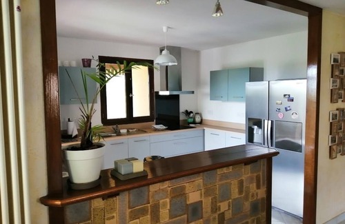 Roquefort-sur-Soulzon House | Maison Avec Jacuzzi Proche de Roquefort