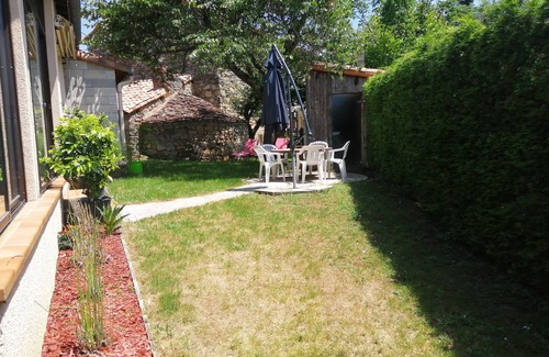Roquefort-sur-Soulzon House | Maison Avec Jacuzzi Proche de Roquefort