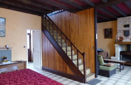Saint-Germain-des-Fosses House | Maison avec Cour, 4 Chambres, Parking, Proche Commerces et Loisirs à 8km de Vichy - FR-1-489-248