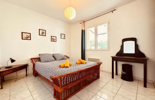 Ventenac-en-Minervois Apartment | Maison avec piscine-climatisation-jardin
