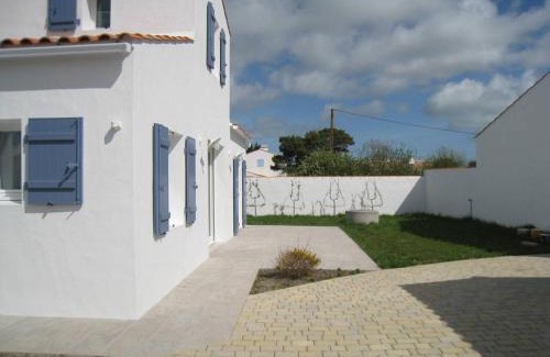 La Gueriniere House | Maison avec terrasse, 400 m plage et centre, 2 chambres, parking privé, ménage inclus - FR-1-224B-542