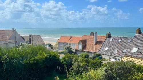 Equihen-Plage House | Maison avec Vue Mer, Terrasse & Jardin à 2 min de la Plage