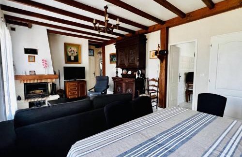 Espelette House | Maison Basque T4 à Espelette : 5 adultes + 2 enfants, Internet, Jardin, Animal OK - FR-1-495-2