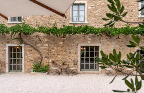 Ceredello House | Maison Benedictine