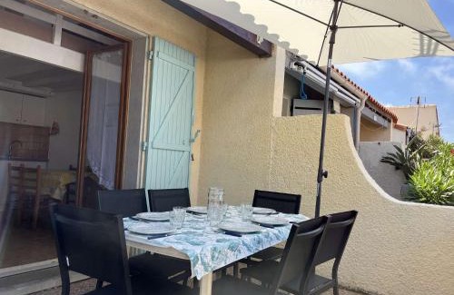 Leucate Villa | Maison cabine mezzanine 6 couchages PORT LEUCATE NATURISME PL070-104