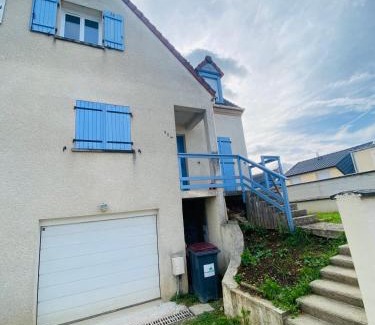 Corbeil-Essonnes House | Maison calme et spacieuse PAS DE FETE