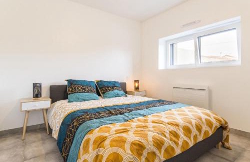 Clisson House | Maison calme, rénovée, proche Clisson – 3 chambres, terrasses, jardin, pétanque, stationnement privé - FR-1-306-1208