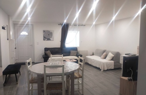 Lasbordes House | Maison Chaleureuse