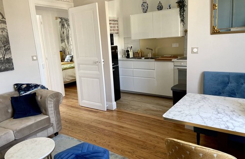 Deauville City Centre House | Maison Charme Rénovée Deauville Centre 2 bedrooms &1 courtyard & shops around