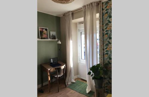 Bain-de-Bretagne Apartment | Maison Chiche