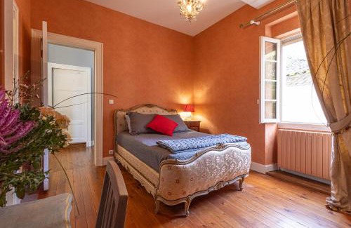 Vianne Villa | Maison coeur de Bastide-Piscine, ping pong & salle de jeux
