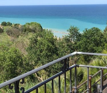 Cupra Marittima Apartment | Maison Colline du Mer