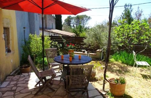 Cardet House | Maison cosy à Cardet avec piscine