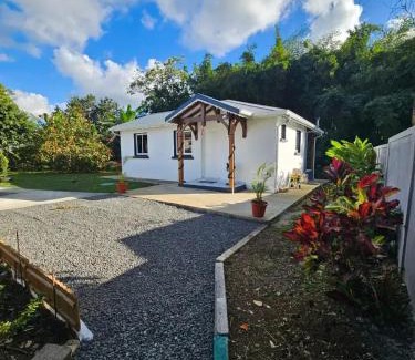 Lamentin House | Maison cosy à Lamentin, 20m², climatisation